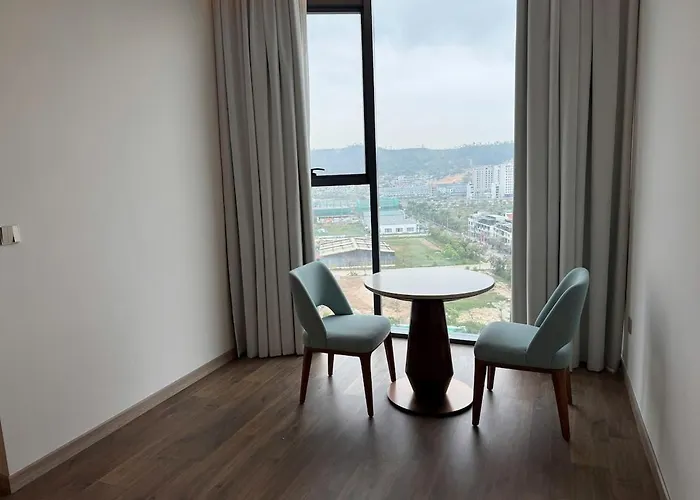 A La Carte Tien Travel Apartment Hạ Long